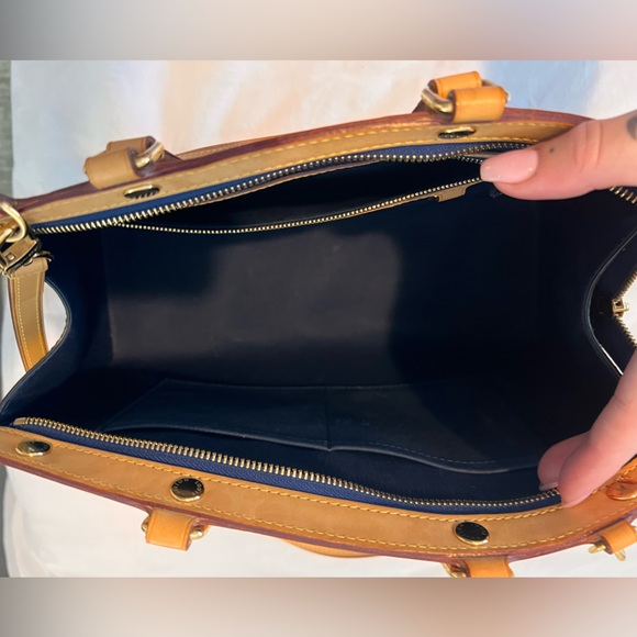 Louis Vuitton Black and Tan Vernis Tote - Picture 6 of 13